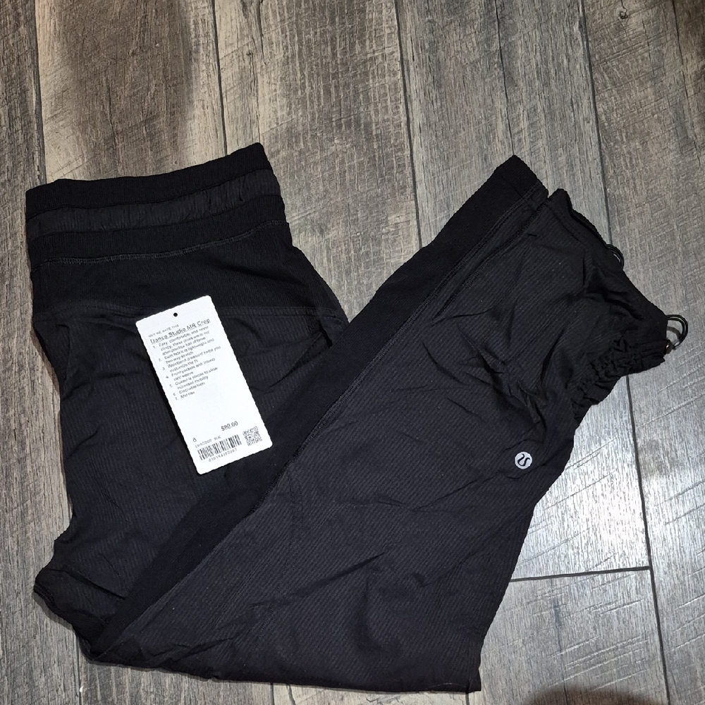 🍋 Lululemon Dance Studio Mid-Rise Crop 25" Black Size 8